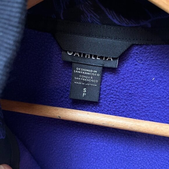 Athleta Triumph Hoodie Astial Bloom Black - Size Small - Picture 3 of 5